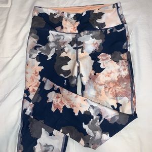 Flower leggings